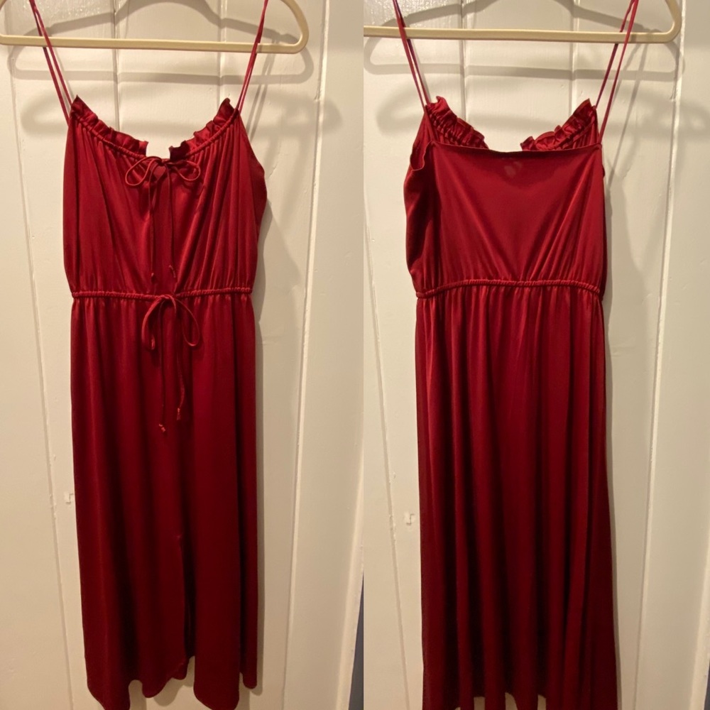 Elegant Red Sleeveless Dress - Picture 10 of 10
